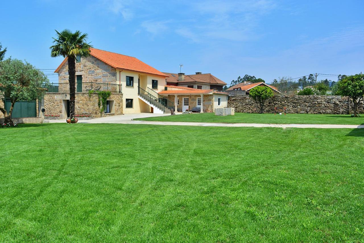 Galihost - Casa Con Enorme Jardin En Cambados Villa Exterior photo